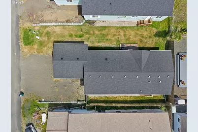1041 NE 14th Ave, Rockaway Beach, OR 97136 - Photo 11