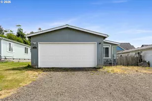 1041 NE 14th Ave, Rockaway Beach, OR 97136 - Photo 25