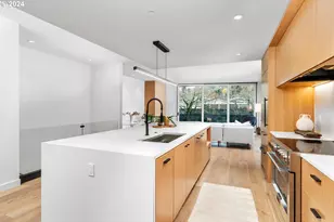 2795 NW Thurman St, Portland, OR 97210 - Photo 15