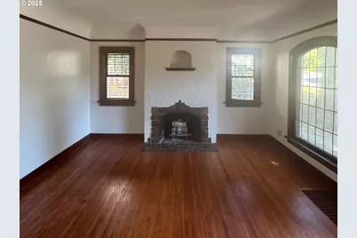 323 NE 47th Ave, Portland, OR 97213 - Photo 5