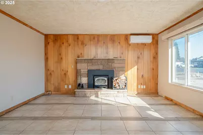 201 Ponderosa Dr, Kelso, WA 98626 - Photo 5