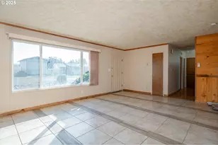 201 Ponderosa Dr, Kelso, WA 98626 - Photo 7