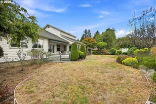 2060 Timberline Dr, Coos Bay, OR 97420 - Photo 27