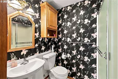 2060 Timberline Dr, Coos Bay, OR 97420 - Photo 21