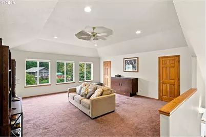 2060 Timberline Dr, Coos Bay, OR 97420 - Photo 17