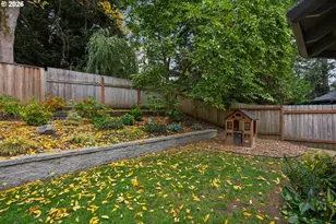 9324 SW 42nd Ave, Portland, OR 97219 - Photo 23
