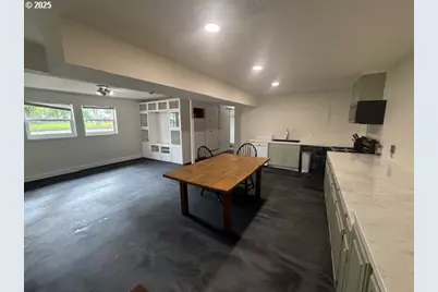 911 Division Ave, La Grande, OR 97850 - Photo 17