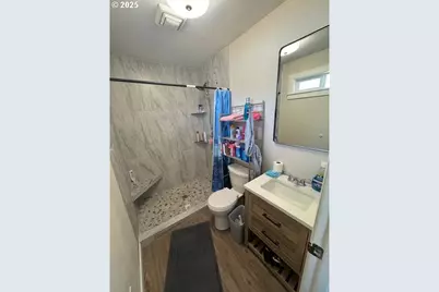 911 Division Ave, La Grande, OR 97850 - Photo 7