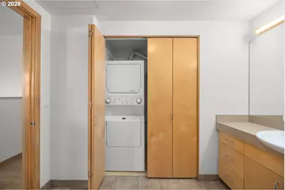 820 NW 12th Ave #518, Portland, OR 97209 - Photo 15