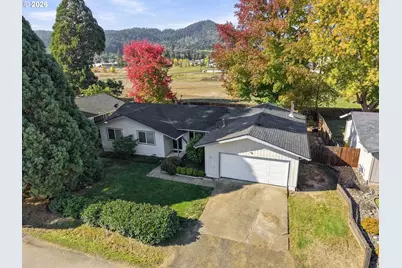 371 Hawthorne St, Sutherlin, OR 97479 - Photo 33