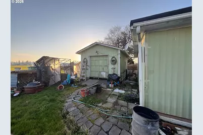 752 S Sunrise Dr, Jefferson, OR 97352 - Photo 3