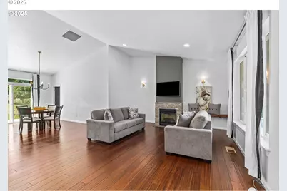 2187 E Madison Ave, Cottage Grove, OR 97424 - Photo 9