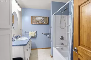 500 E B Ave, Drain, OR 97435 - Photo 35