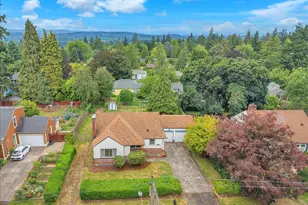 9907 SW 55th Ave, Portland, OR 97219 - Photo 9