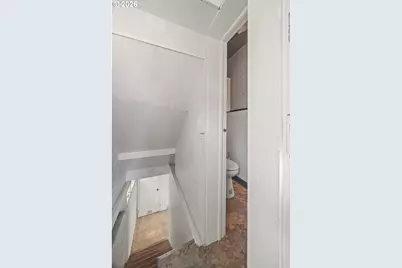 1131 Commercial Ave, Coos Bay, OR 97420 - Photo 31