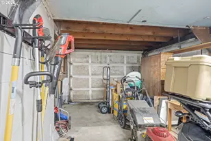 1131 Commercial Ave, Coos Bay, OR 97420 - Photo 35