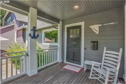 828 7th St, Lake Oswego, OR 97034 - Photo 5