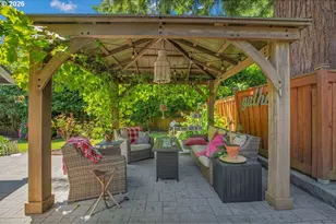 828 7th St, Lake Oswego, OR 97034 - Photo 35