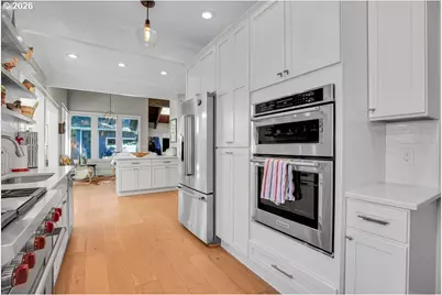 828 7th St, Lake Oswego, OR 97034 - Photo 15