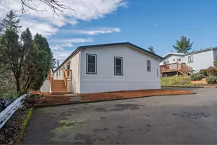 15205 SE Michelle Dr, Clackamas, OR 97015 - Photo 5