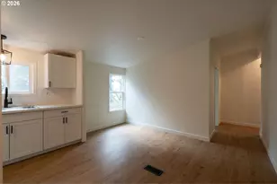 15205 SE Michelle Dr, Clackamas, OR 97015 - Photo 17