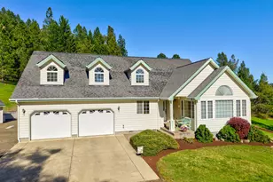 441 Gem Dr, Roseburg, OR 97471 - Photo 1