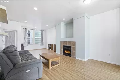 844 SE Woodrow Ln, Hillsboro, OR 97123 - Photo 9