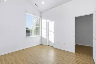 844 SE Woodrow Ln, Hillsboro, OR 97123 - Photo 25