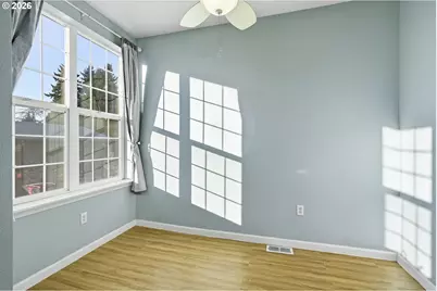 844 SE Woodrow Ln, Hillsboro, OR 97123 - Photo 19