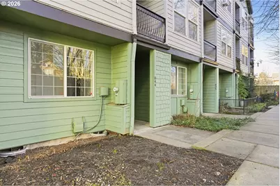 844 SE Woodrow Ln, Hillsboro, OR 97123 - Photo 3