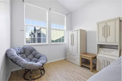 844 SE Woodrow Ln, Hillsboro, OR 97123 - Photo 29