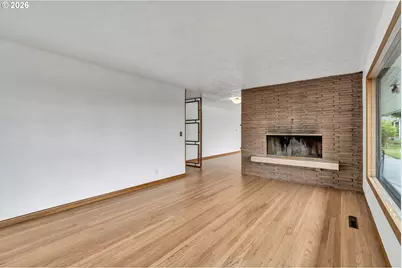 11731 NE Fargo Ct, Portland, OR 97220 - Photo 9