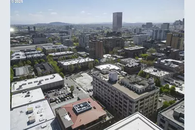 1314 NW Irving St #212, Portland, OR 97209 - Photo 37