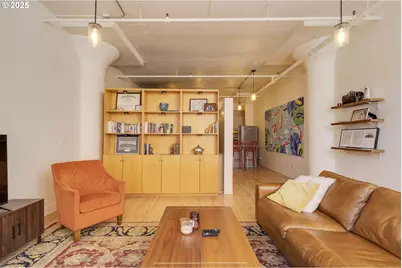1314 NW Irving St #212, Portland, OR 97209 - Photo 5