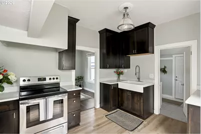 7604 SE Woodstock Blvd, Portland, OR 97206 - Photo 15