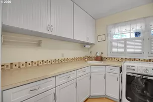 1856 Glenmorrie Terrace, Lake Oswego, OR 97034 - Photo 13