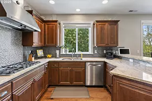 3096 NW Parkhurst Terrace, Portland, OR 97229 - Photo 11