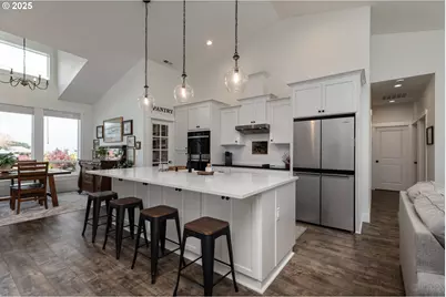 303 E 8th St, Rainier, OR 97048 - Photo 5