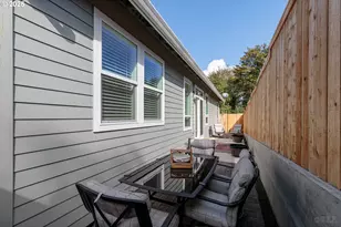 303 E 8th St, Rainier, OR 97048 - Photo 23