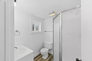 546 W Fir Ave, Coos Bay, OR 97420 - Photo 41