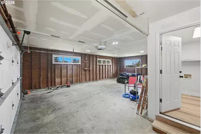 546 W Fir Ave, Coos Bay, OR 97420 - Photo 29