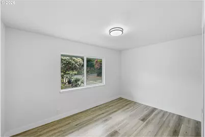 546 W Fir Ave, Coos Bay, OR 97420 - Photo 25