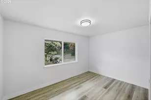 546 W Fir Ave, Coos Bay, OR 97420 - Photo 25