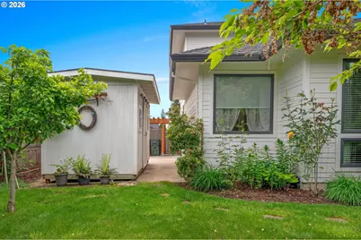 570 NW 11th Ave, Canby, OR 97013 - Photo 43