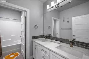 570 NW 11th Ave, Canby, OR 97013 - Photo 33
