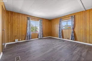 2902 E 2nd St, Newberg, OR 97132 - Photo 11