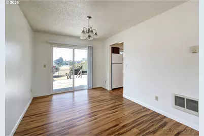 1202 Ogden Ave, Vancouver, WA 98660 - Photo 3