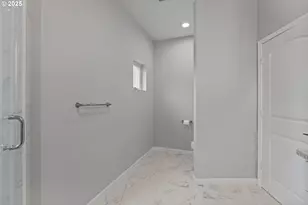 2495 Chester St, North Bend, OR 97459 - Photo 29