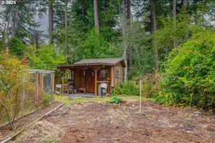 2495 Chester St, North Bend, OR 97459 - Photo 45