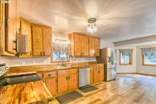 78234 Strawberry Ln, Weston, OR 97886 - Photo 9